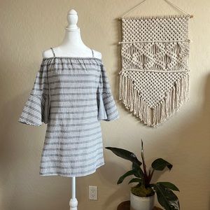 Jodi Kristopher Bell Sleeve Mini Dress (XS)